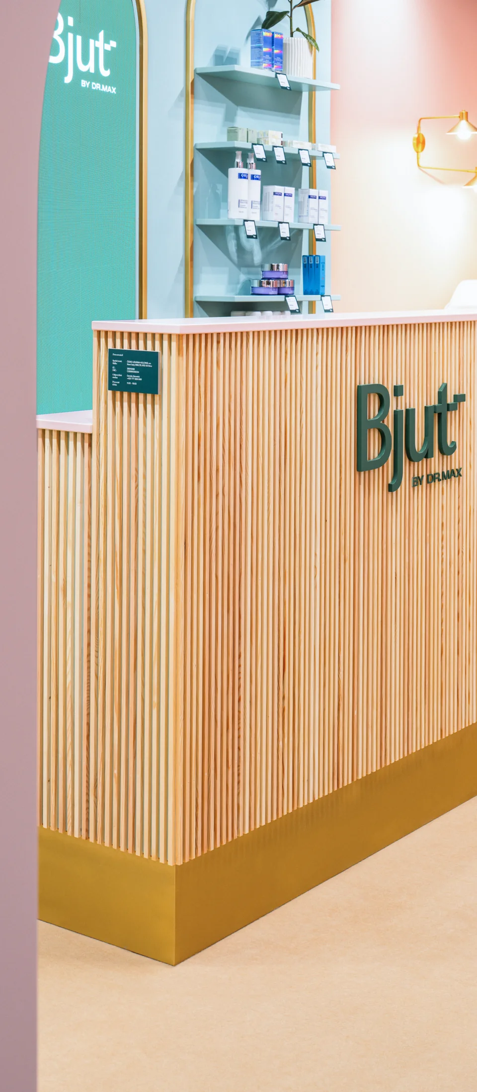 Instalace Bjut Karlovy Vary — fotografie 6