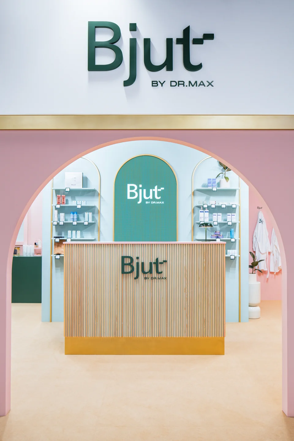 Instalace Bjut Karlovy Vary — fotografie 7