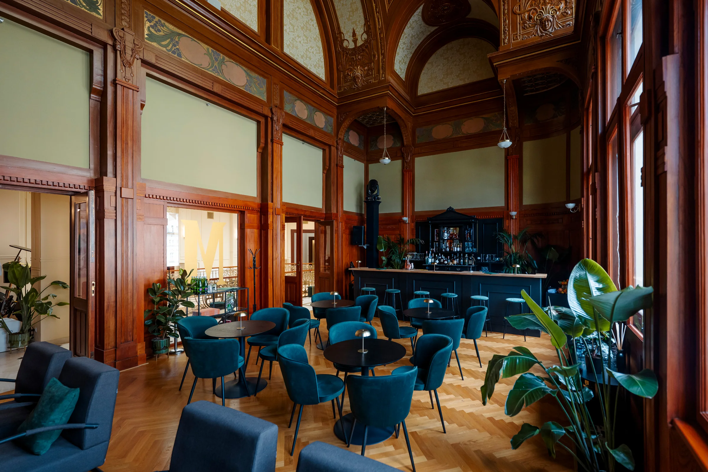 Instalace J&T Magnus Lounge — fotografie 2